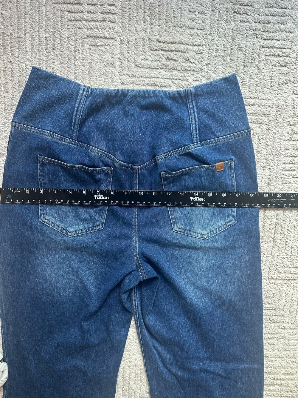 High-Waist V-Crossover Wide Leg Jeans - Dark Blue - Picture 12 of 16